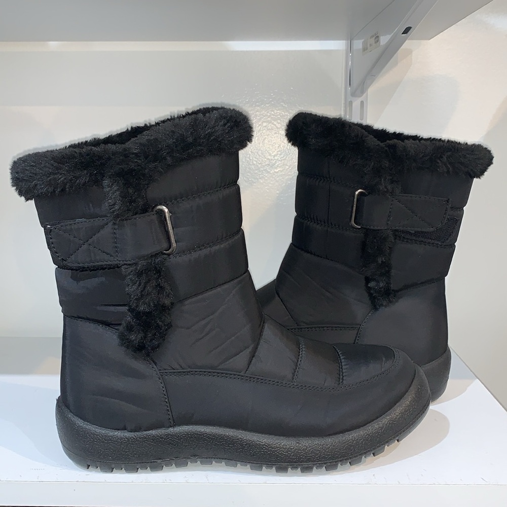 Women's Black Faux-Fur Winter Ankle Booties